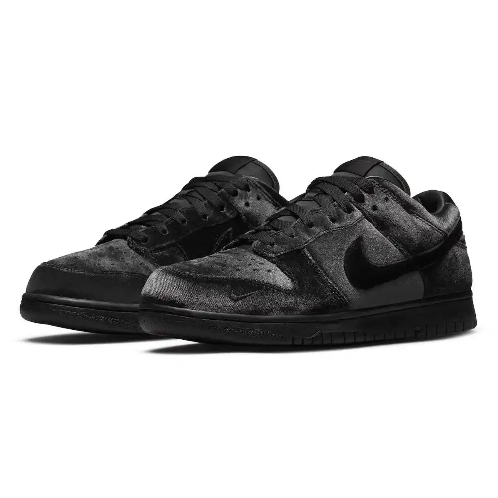 Nike x DSM Dunk Black Velvet Black Valentine's Day
