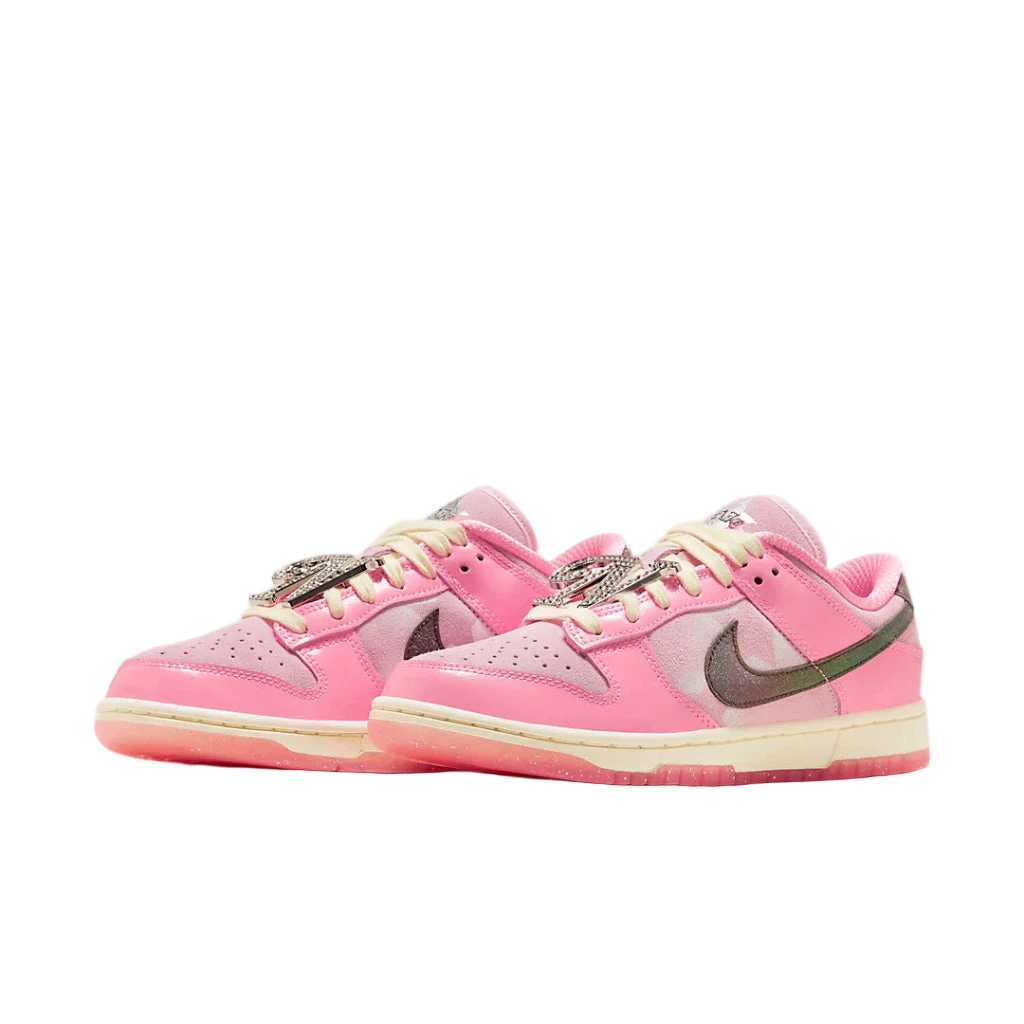 Dunk Low 'Barbie'