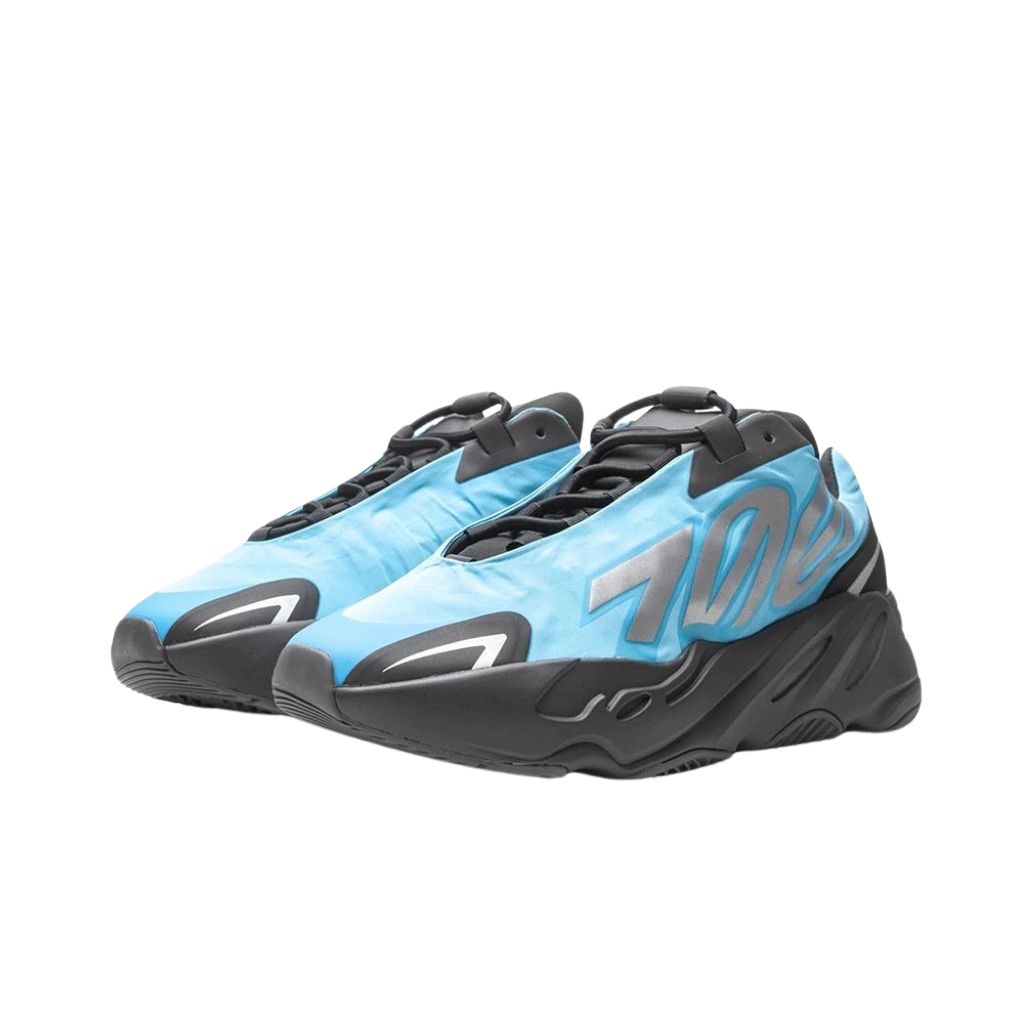 Adidas Yeezy 700 MNVN Azul 'Bright Cyan'