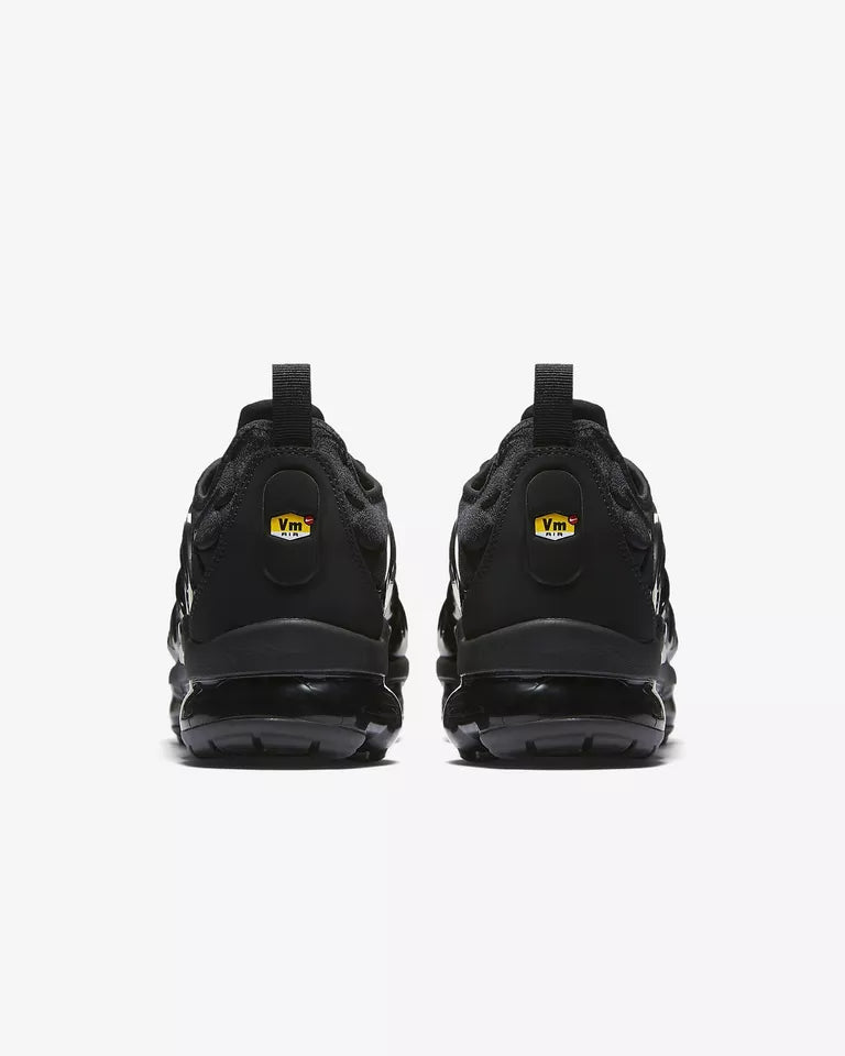 Nike Air VaporMax Plus black
