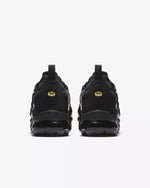 Nike Air VaporMax Plus black